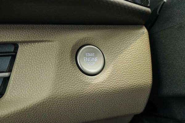 2024 Volkswagen Multivan TDI360 Life T7 SWB