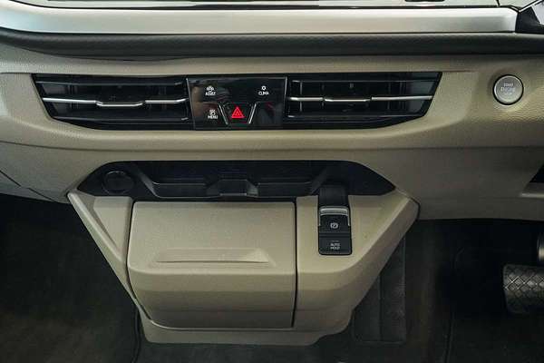 2024 Volkswagen Multivan TDI360 Life T7 SWB