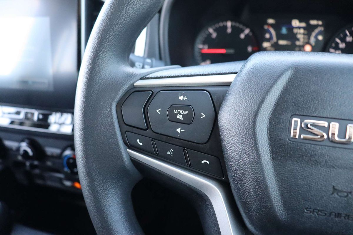 2021 Isuzu MU-X LS-M