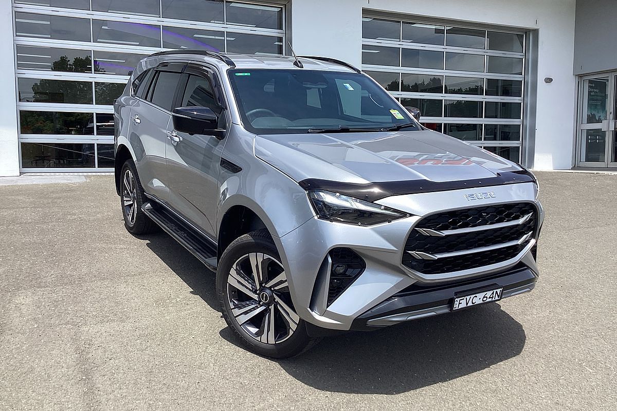 2025 Isuzu MU-X LS-T