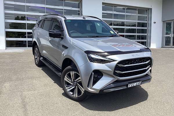 2025 Isuzu MU-X LS-T