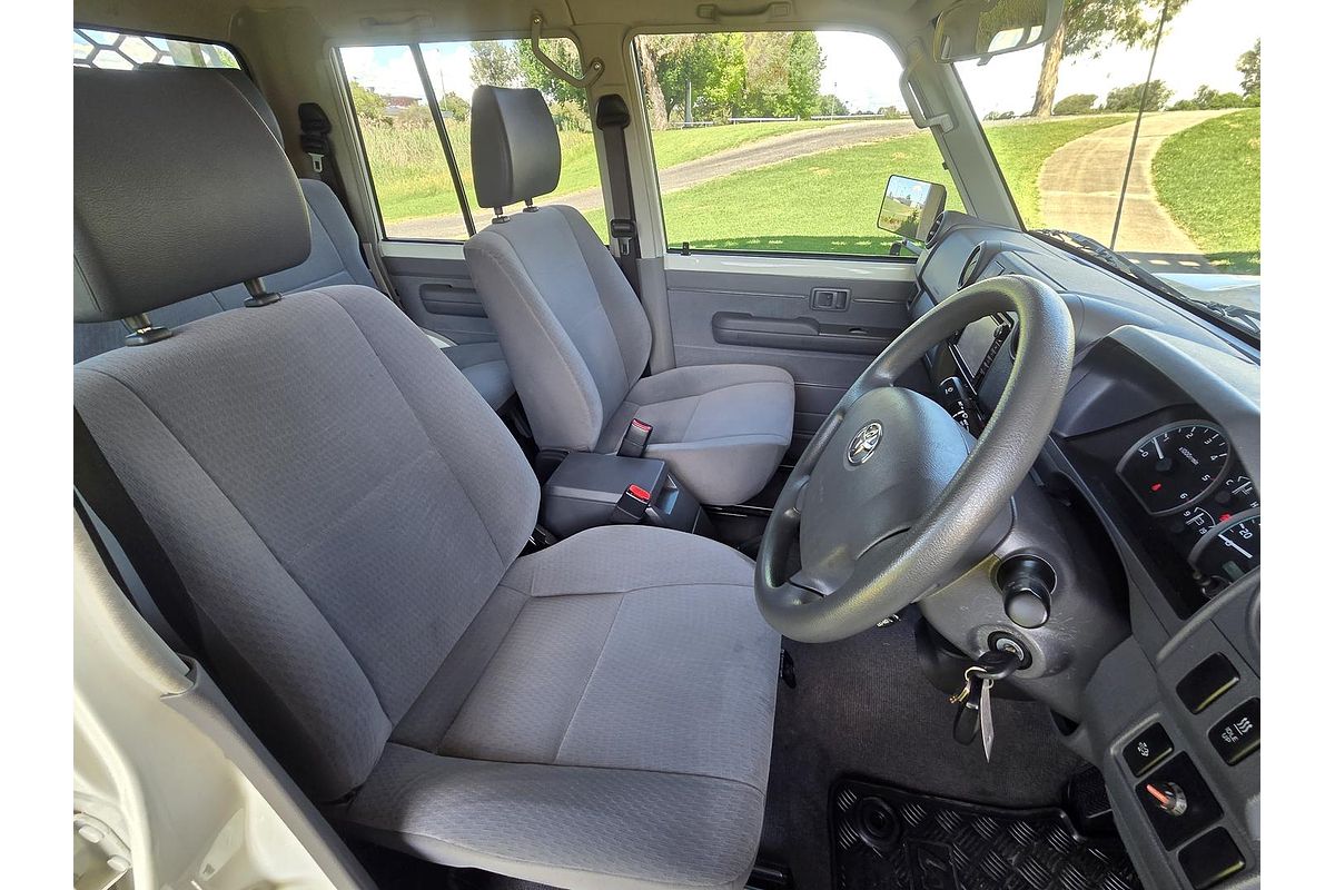 2020 Toyota Landcruiser GXL VDJ200R