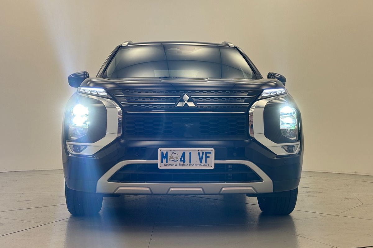 2023 Mitsubishi Outlander LS ZM