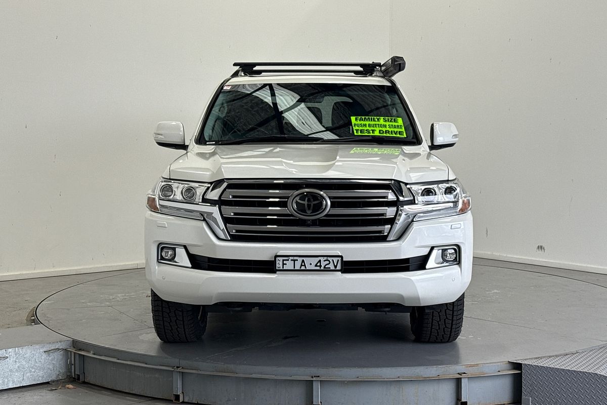 2019 Toyota Landcruiser Sahara VDJ200R
