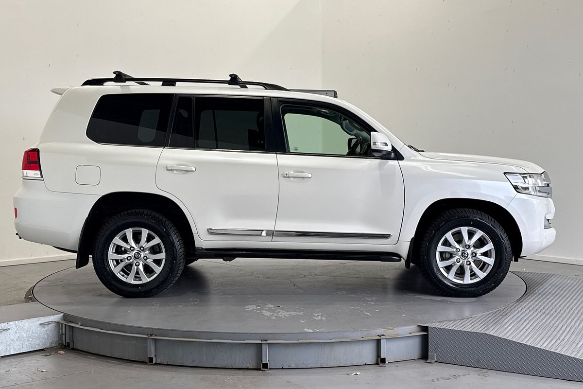 2019 Toyota Landcruiser Sahara VDJ200R