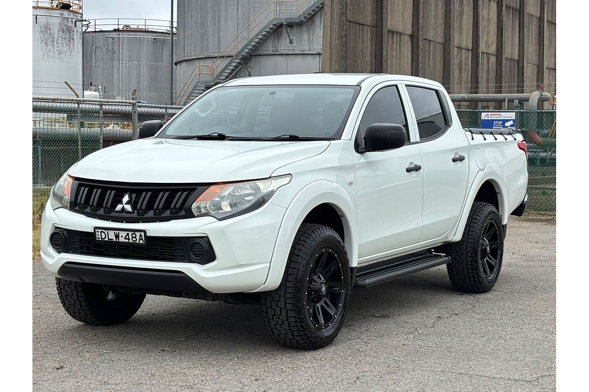 2017 Mitsubishi Triton GLX MQ 4X4