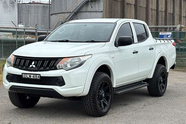 2017 Mitsubishi Triton GLX MQ 4X4
