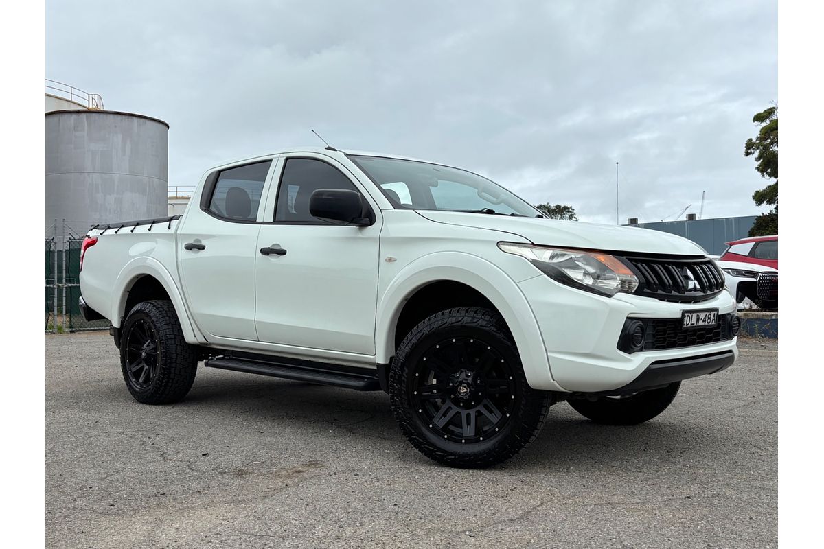 2017 Mitsubishi Triton GLX MQ 4X4