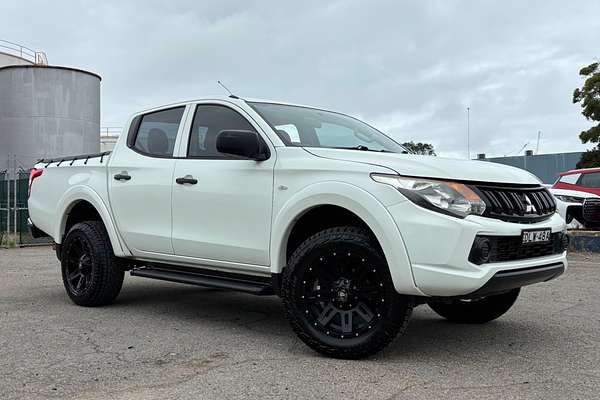 2017 Mitsubishi Triton GLX MQ 4X4