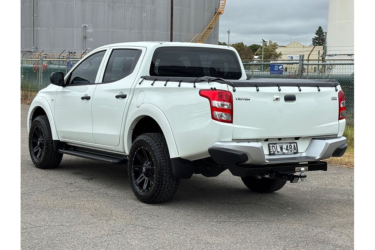 2017 Mitsubishi Triton GLX MQ 4X4