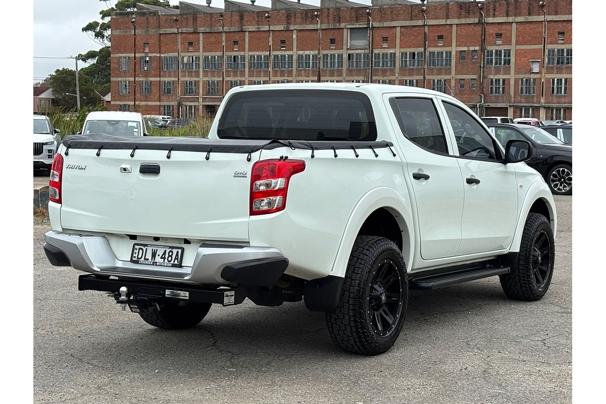 2017 Mitsubishi Triton GLX MQ 4X4