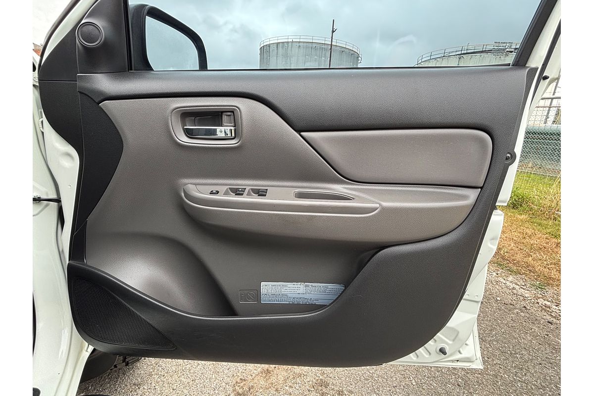 2017 Mitsubishi Triton GLX MQ 4X4