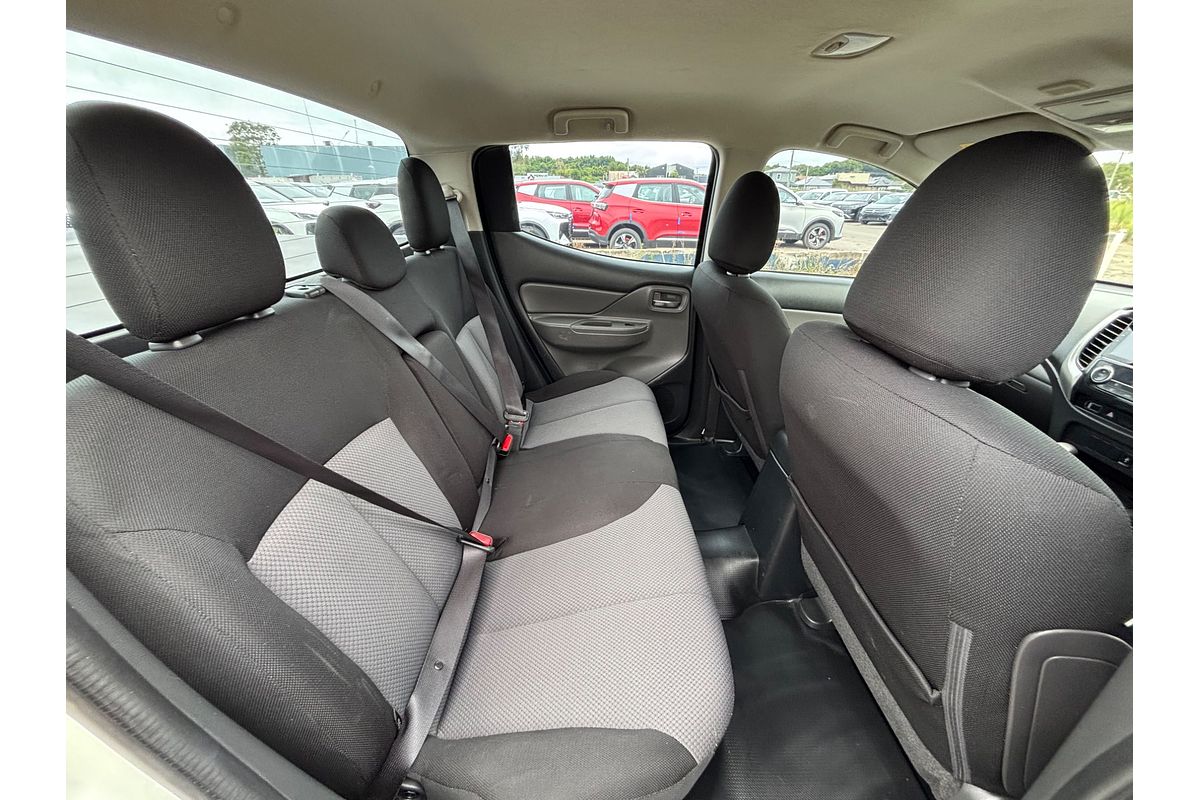 2017 Mitsubishi Triton GLX MQ 4X4