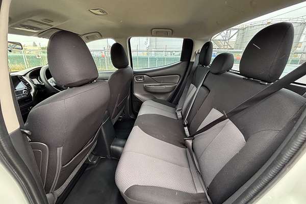 2017 Mitsubishi Triton GLX MQ 4X4