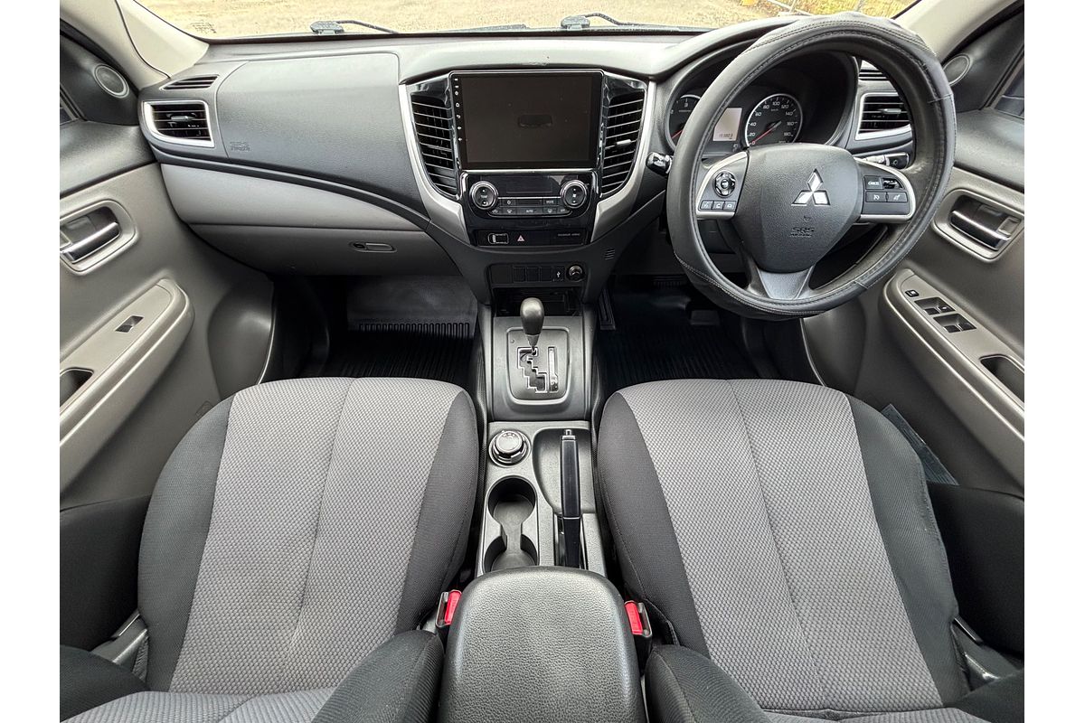 2017 Mitsubishi Triton GLX MQ 4X4