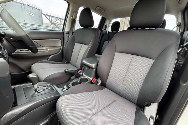 2017 Mitsubishi Triton GLX MQ 4X4