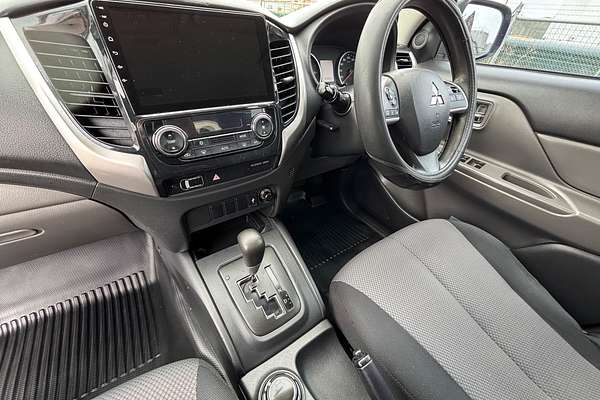 2017 Mitsubishi Triton GLX MQ 4X4