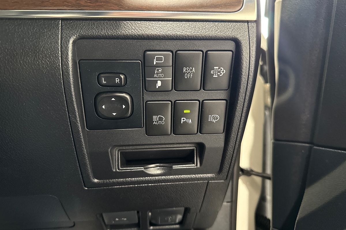 2019 Toyota Landcruiser Sahara VDJ200R