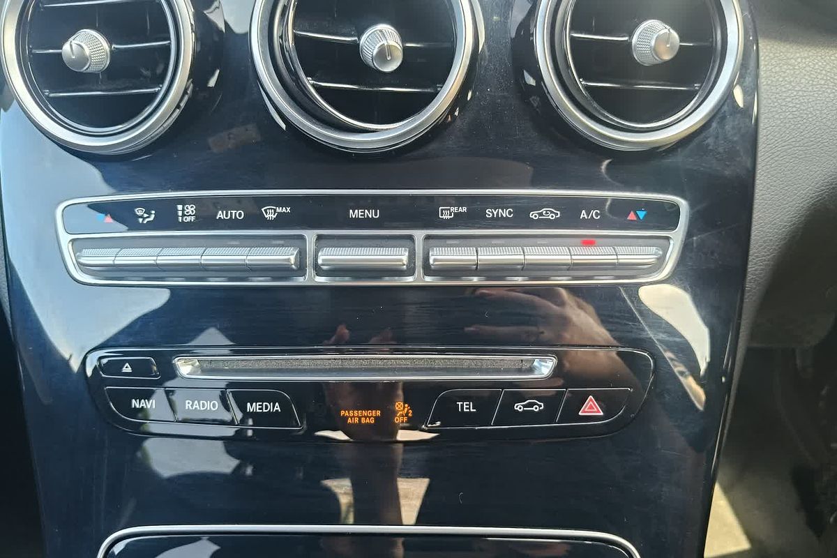 2016 Mercedes-Benz C-Class C200 W205