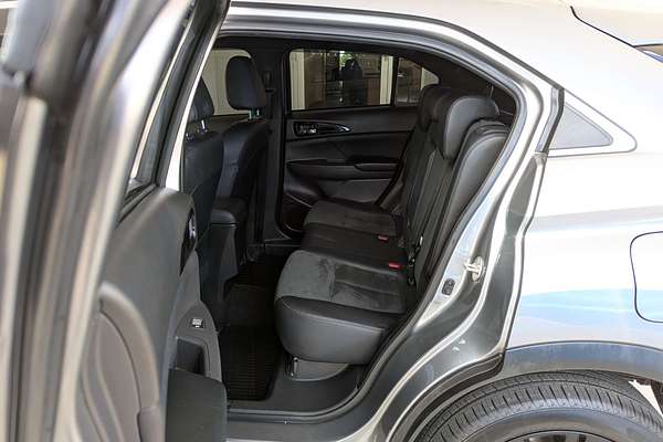 2023 Mitsubishi Eclipse Cross Black Edition YB