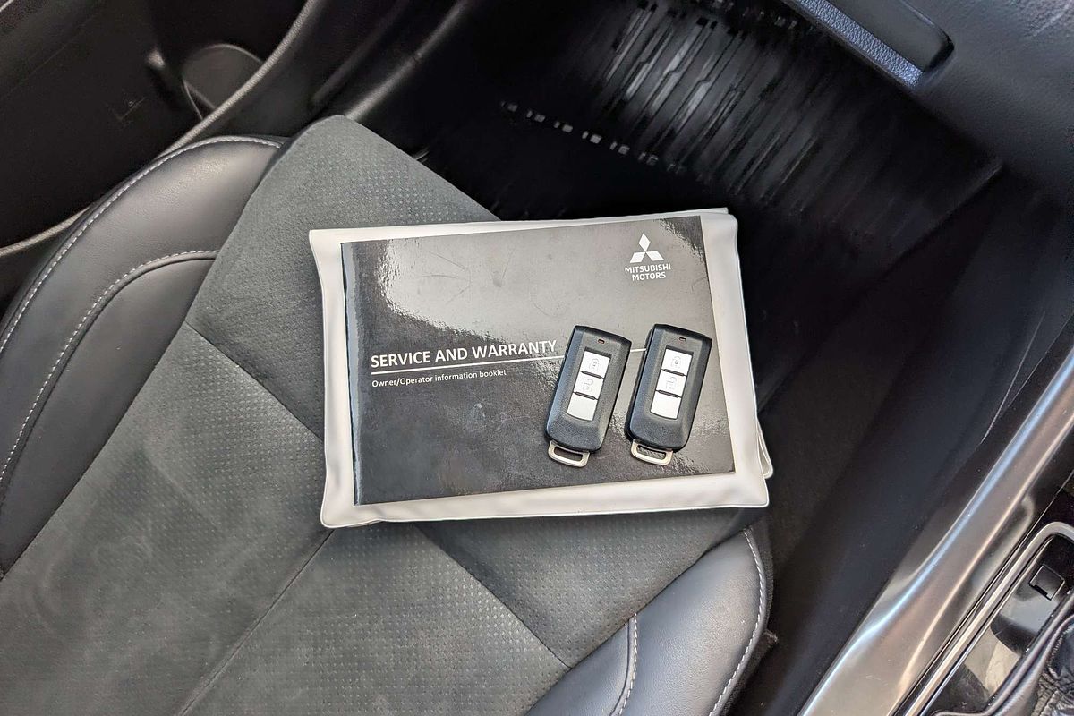 2023 Mitsubishi Eclipse Cross Black Edition YB