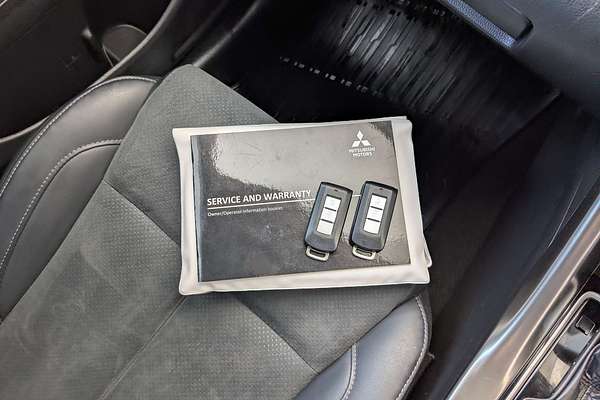 2023 Mitsubishi Eclipse Cross Black Edition YB