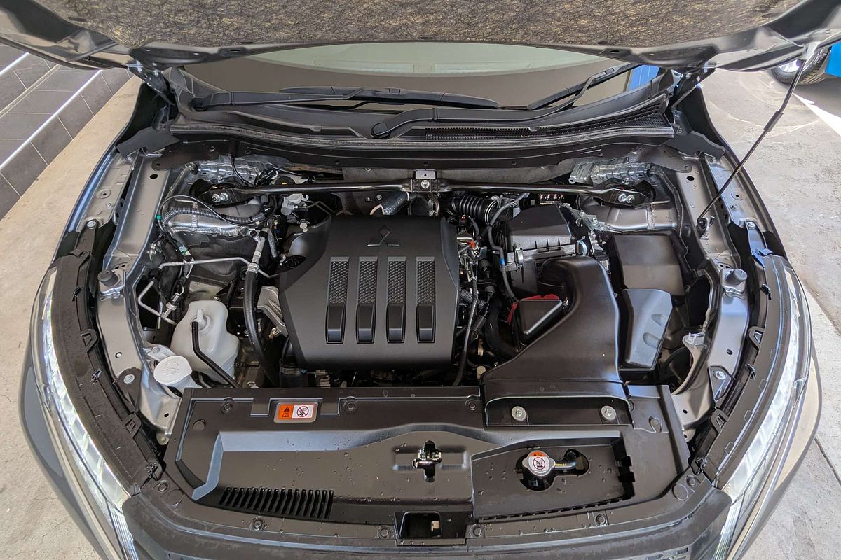 2023 Mitsubishi Eclipse Cross Black Edition YB