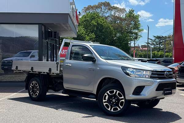 2023 Toyota Hilux SR GUN126R