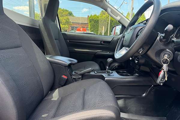 2023 Toyota Hilux SR GUN126R