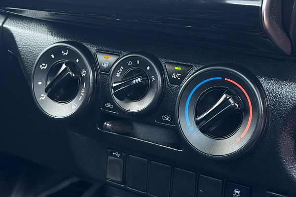 2023 Toyota Hilux SR GUN126R