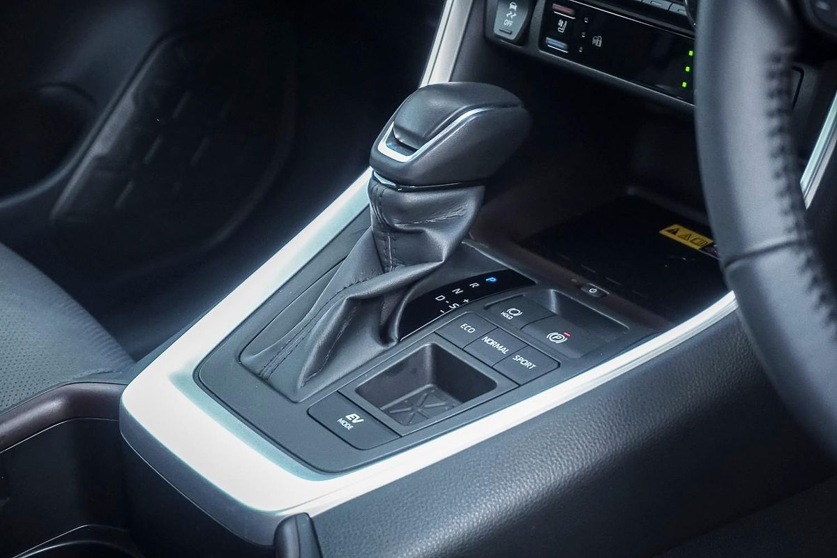 2024 Toyota RAV4 Cruiser AXAH52R