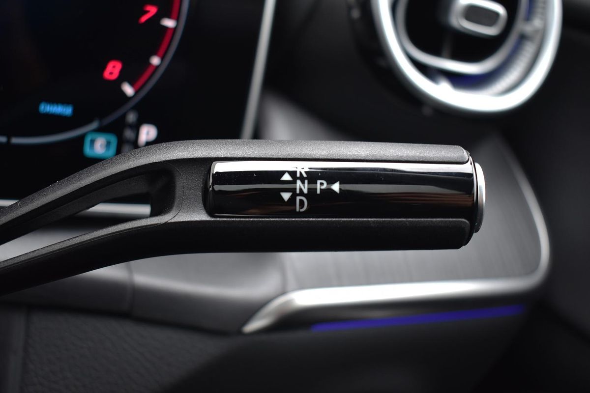 2025 Mercedes-Benz GLC-Class GLC300 X254