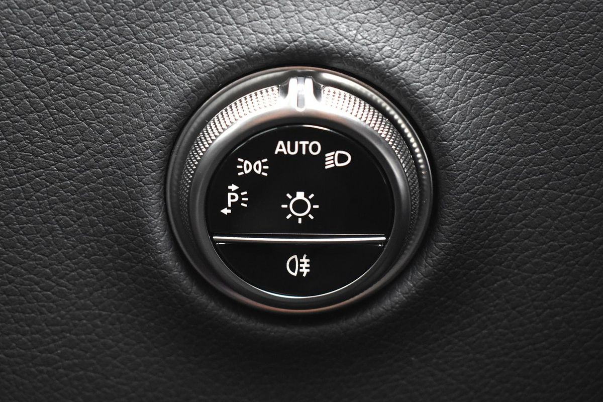 2025 Mercedes-Benz GLC-Class GLC300 X254