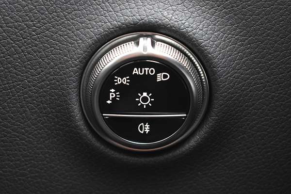 2025 Mercedes-Benz GLC-Class GLC300 X254