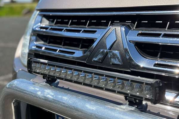 2010 Mitsubishi Pajero GLS NT