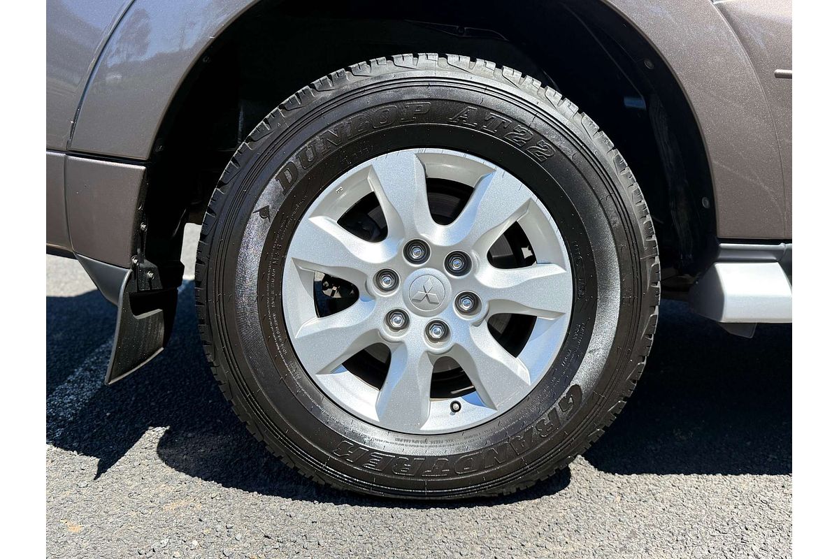 2010 Mitsubishi Pajero GLS NT