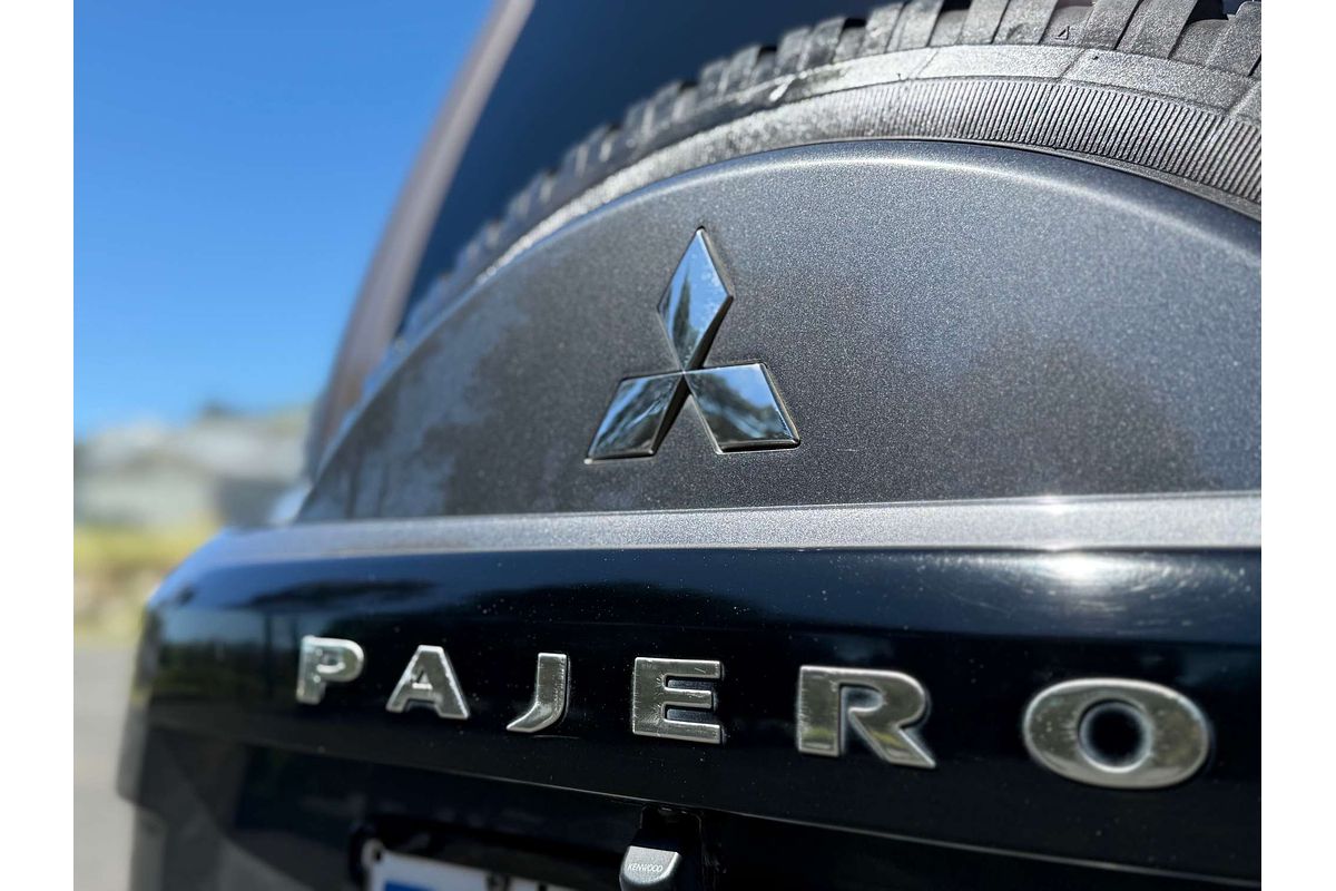 2010 Mitsubishi Pajero GLS NT