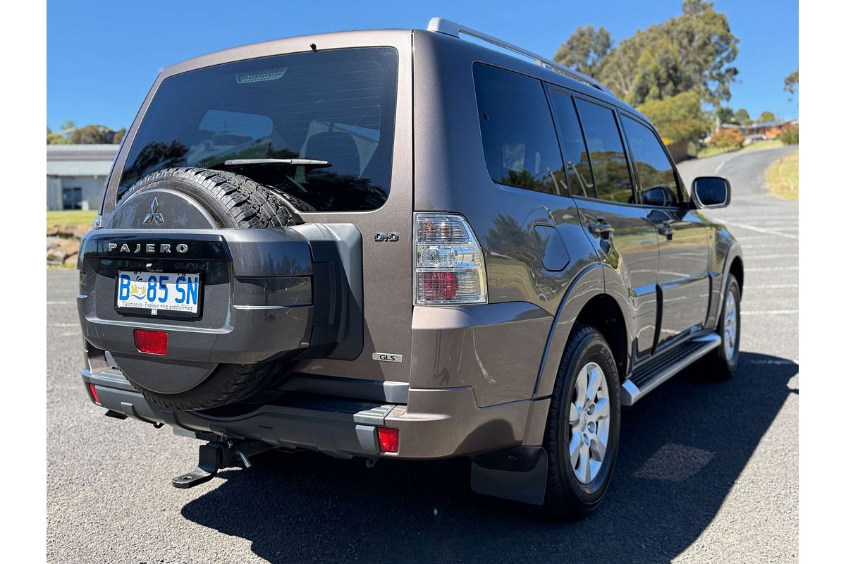 2010 Mitsubishi Pajero GLS NT