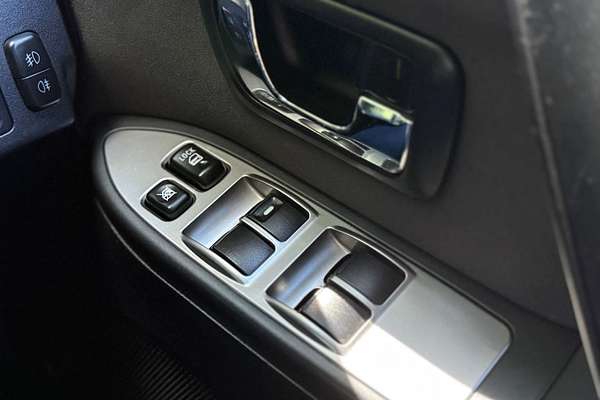 2010 Mitsubishi Pajero GLS NT