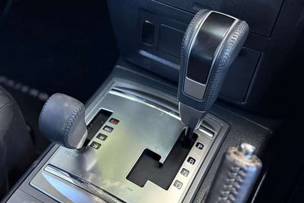 2010 Mitsubishi Pajero GLS NT