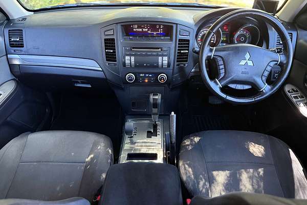 2010 Mitsubishi Pajero GLS NT