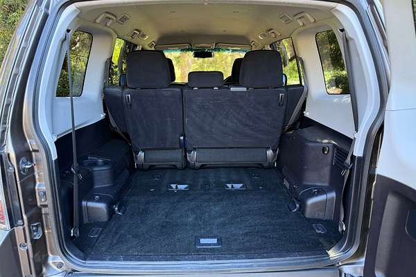 2010 Mitsubishi Pajero GLS NT