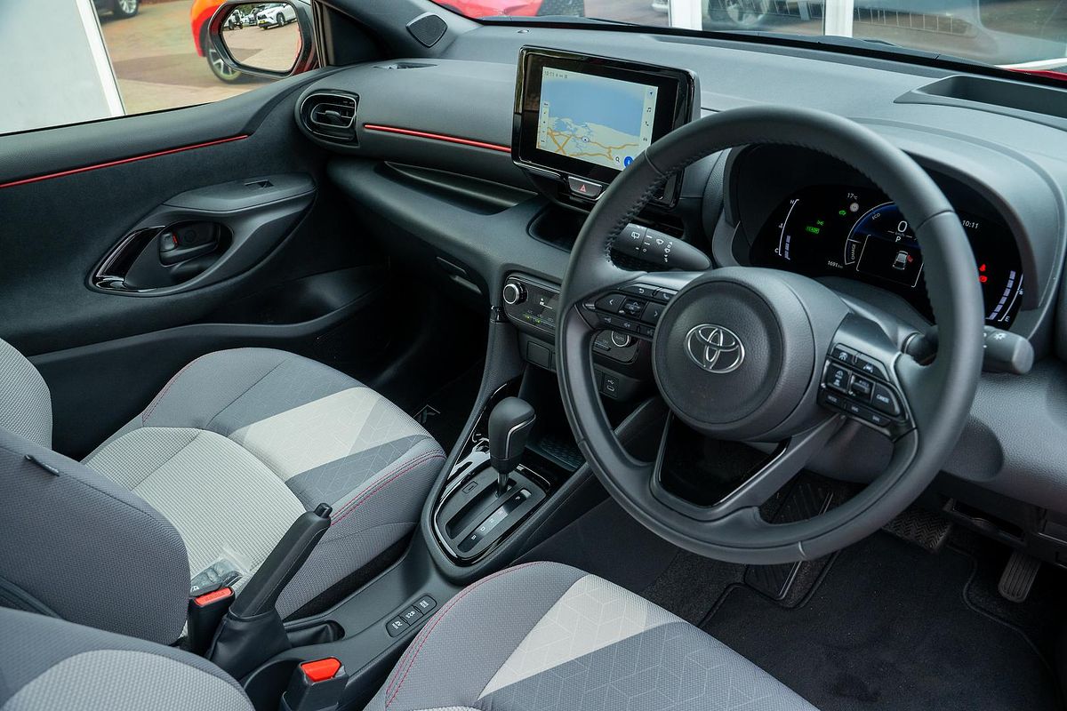 2024 Toyota Yaris ZR Hybrid MXPH10R