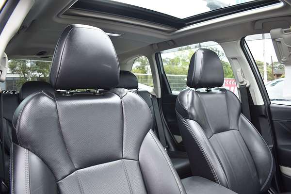 2022 Subaru Forester 2.5i-S S5