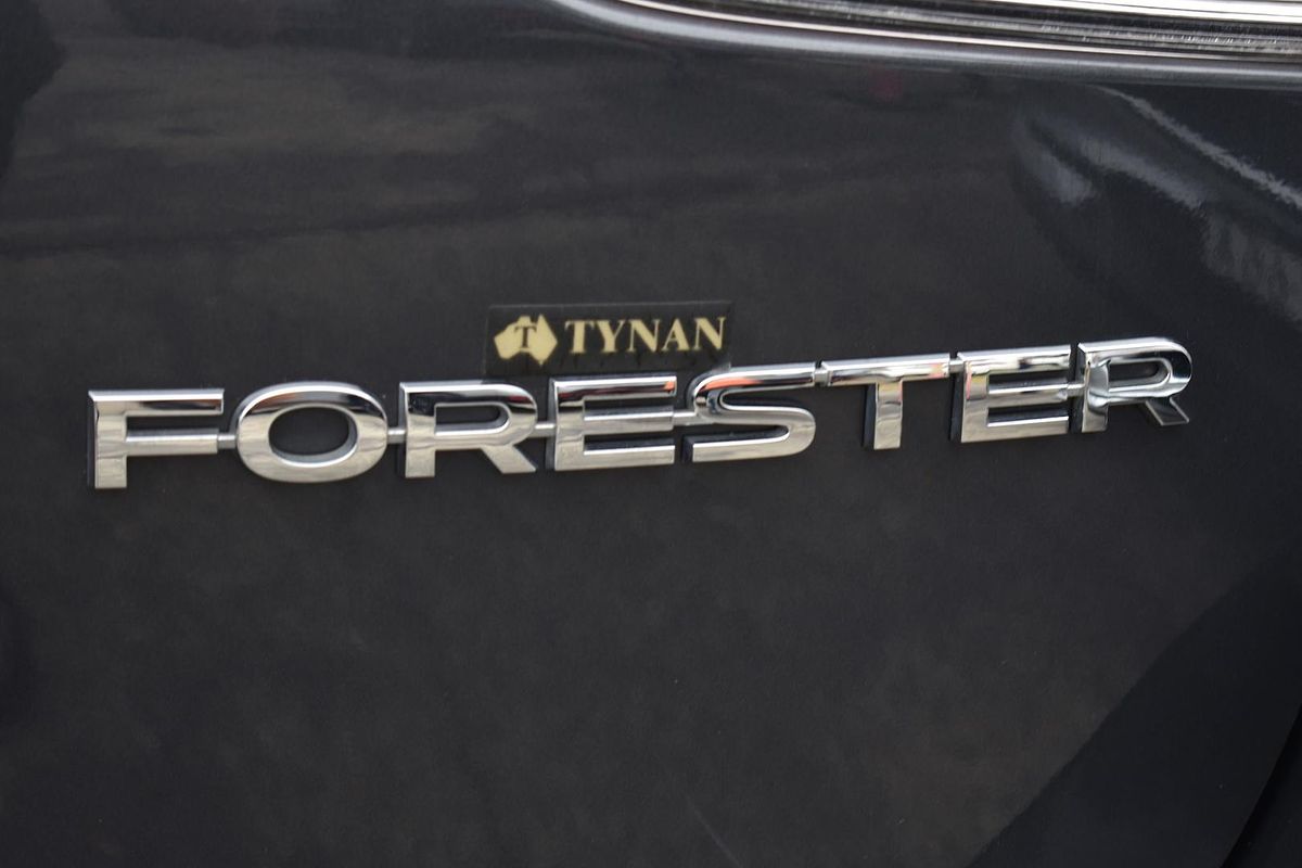 2022 Subaru Forester 2.5i-S S5