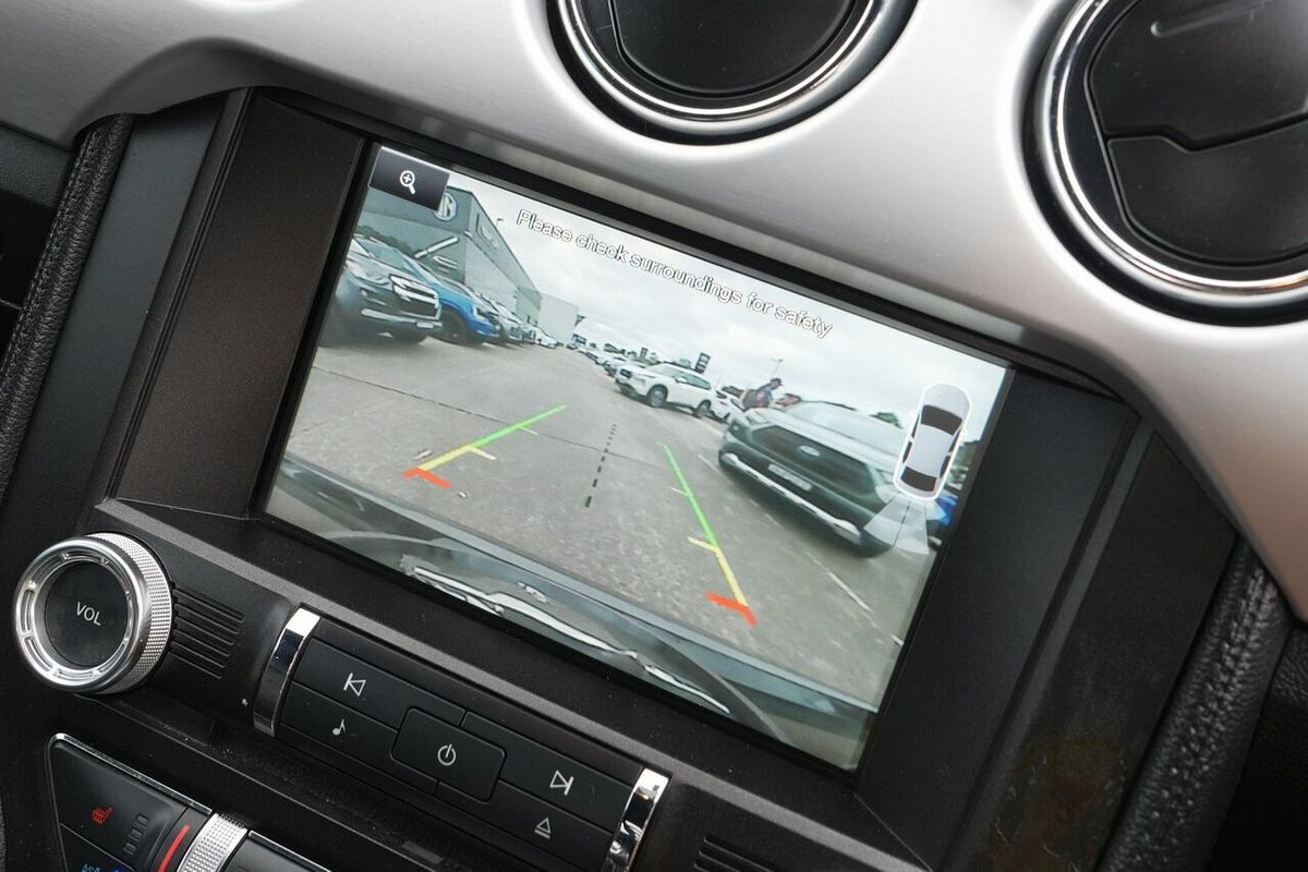 2016 Ford Mustang  FM