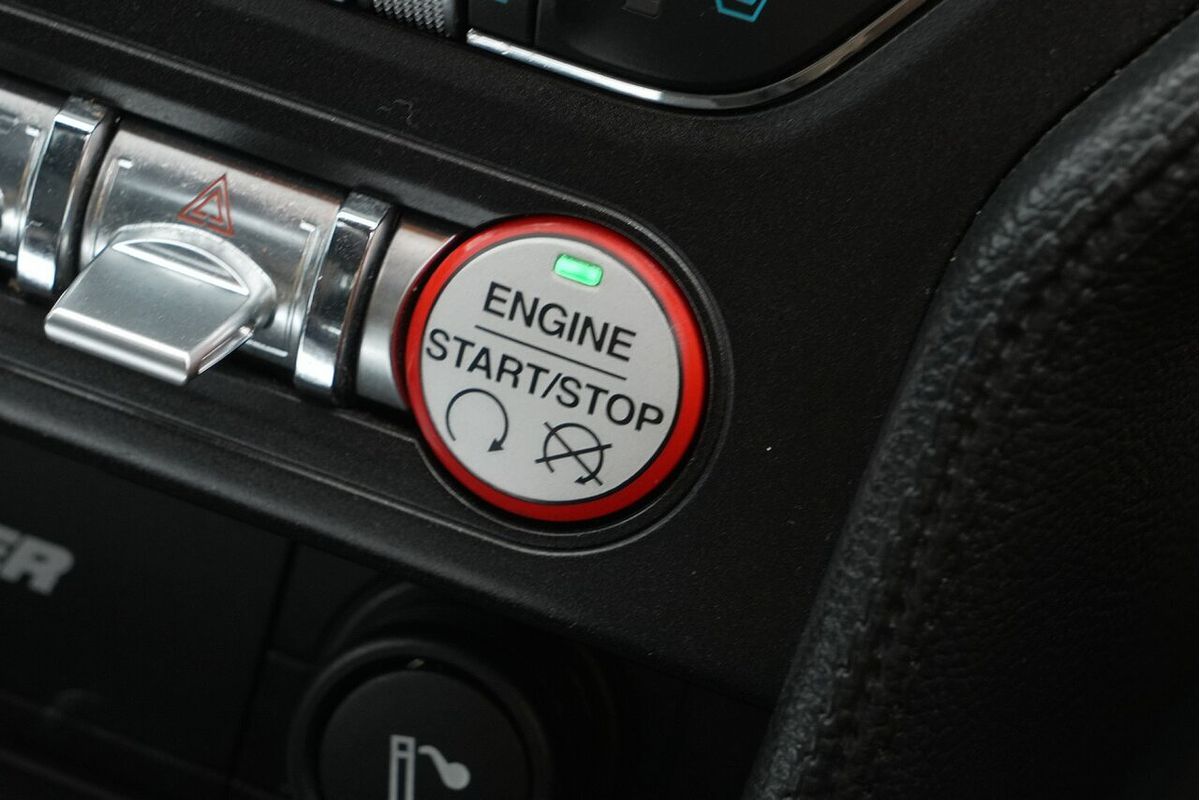 2016 Ford Mustang  FM