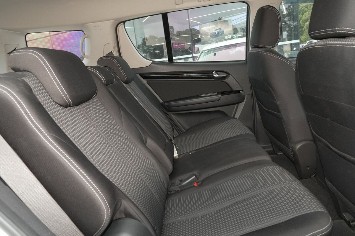 2019 Isuzu MU-X LS-M