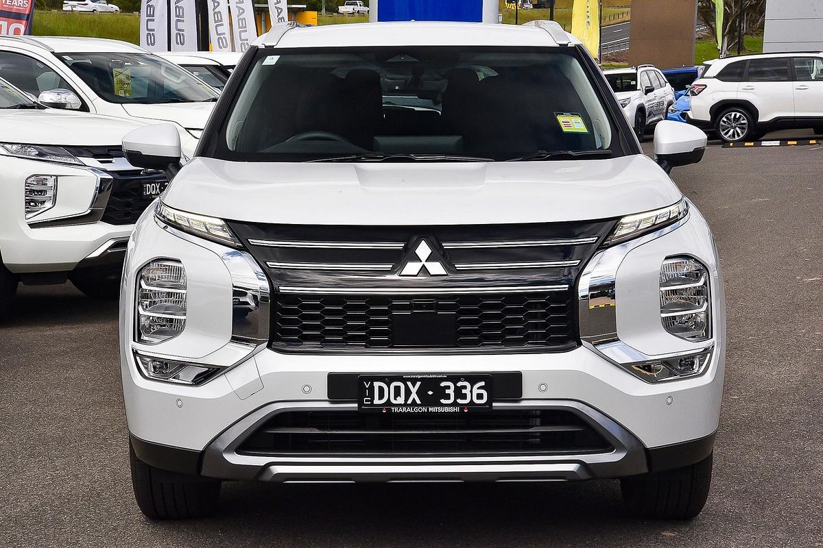 2025 Mitsubishi Outlander LS ZM