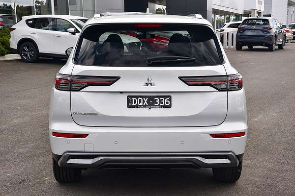 2025 Mitsubishi Outlander LS ZM